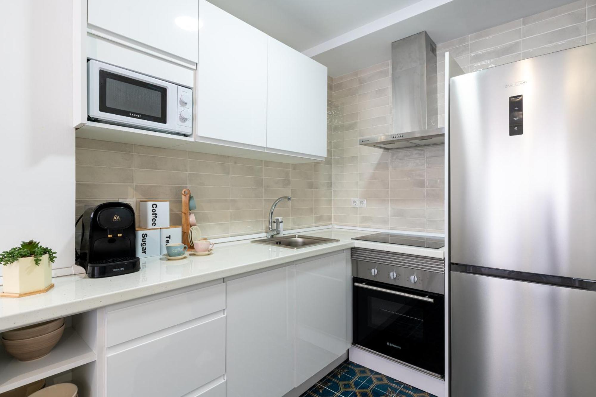Piso Elegante Y Nuevo De 3 Habitaciones Y 2 Banos Σεβίλλη Εξωτερικό φωτογραφία