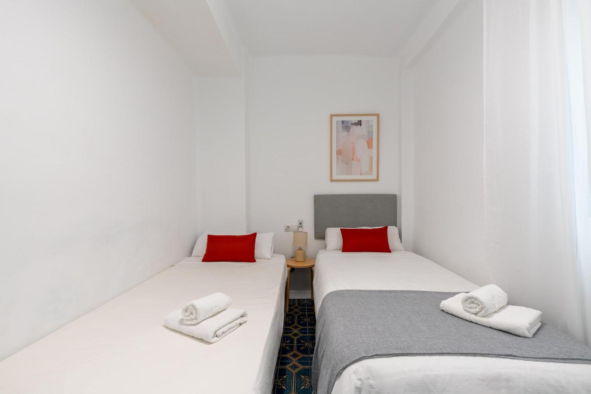 Piso Elegante Y Nuevo De 3 Habitaciones Y 2 Banos Σεβίλλη Εξωτερικό φωτογραφία