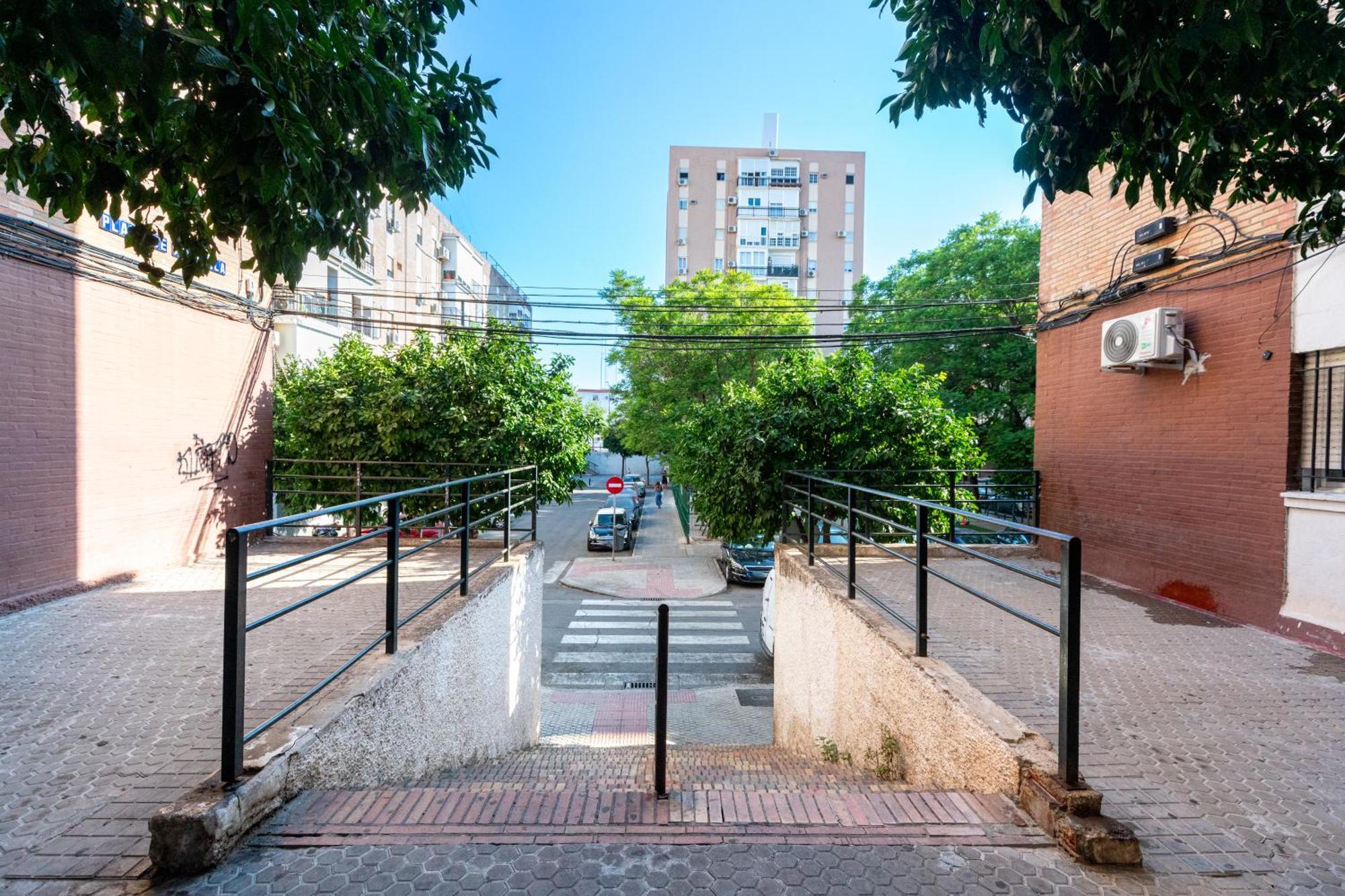 Piso Elegante Y Nuevo De 3 Habitaciones Y 2 Banos Σεβίλλη Εξωτερικό φωτογραφία