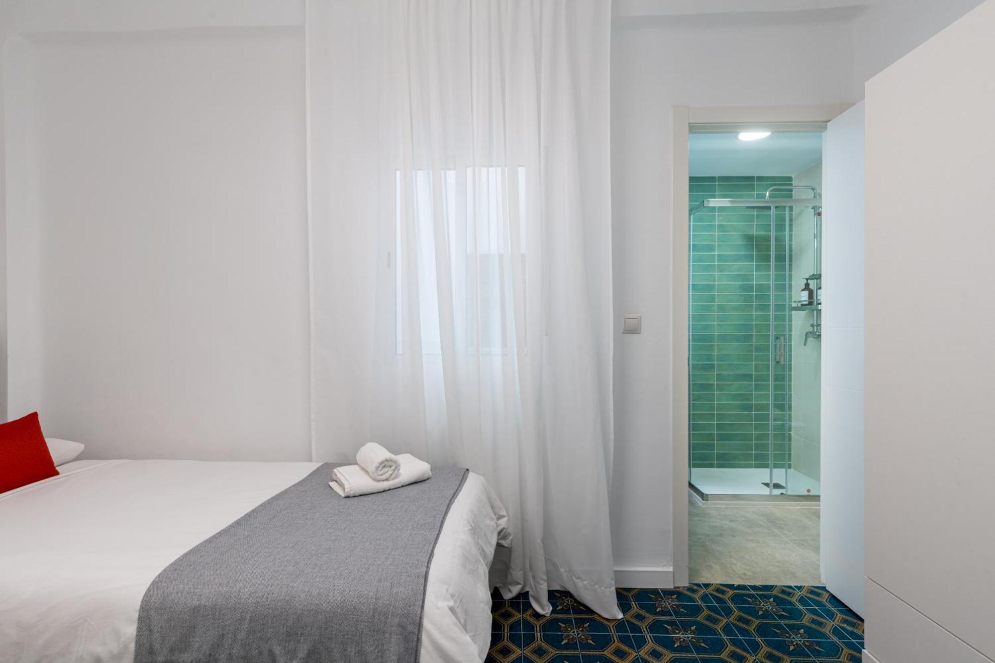 Piso Elegante Y Nuevo De 3 Habitaciones Y 2 Banos Σεβίλλη Εξωτερικό φωτογραφία