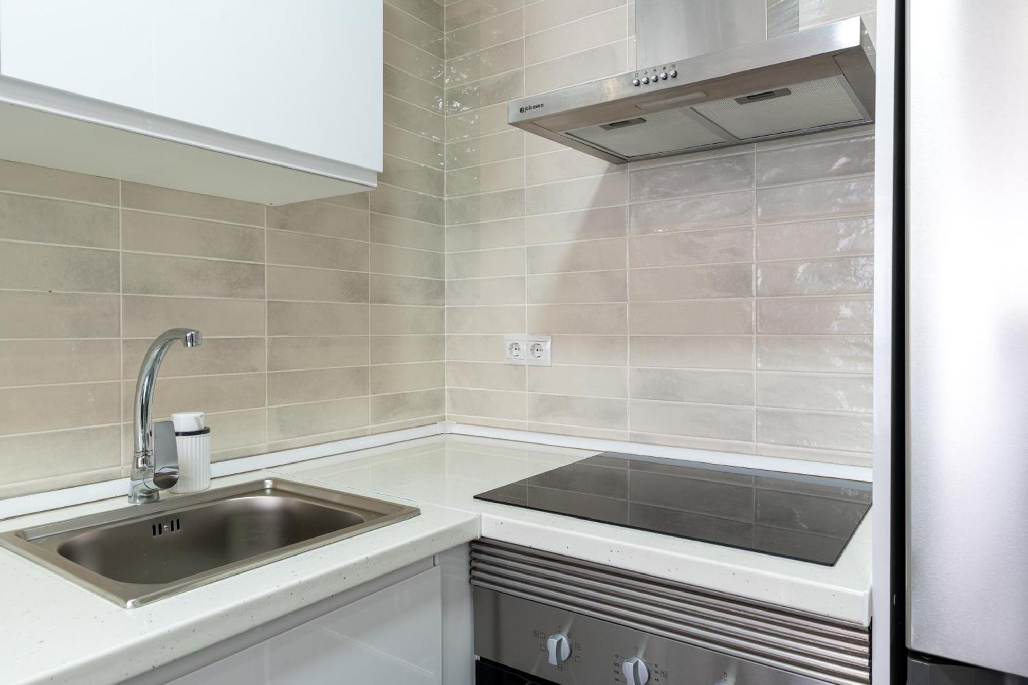 Piso Elegante Y Nuevo De 3 Habitaciones Y 2 Banos Σεβίλλη Εξωτερικό φωτογραφία
