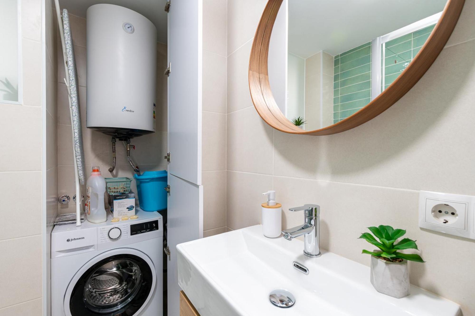 Piso Elegante Y Nuevo De 3 Habitaciones Y 2 Banos Σεβίλλη Εξωτερικό φωτογραφία