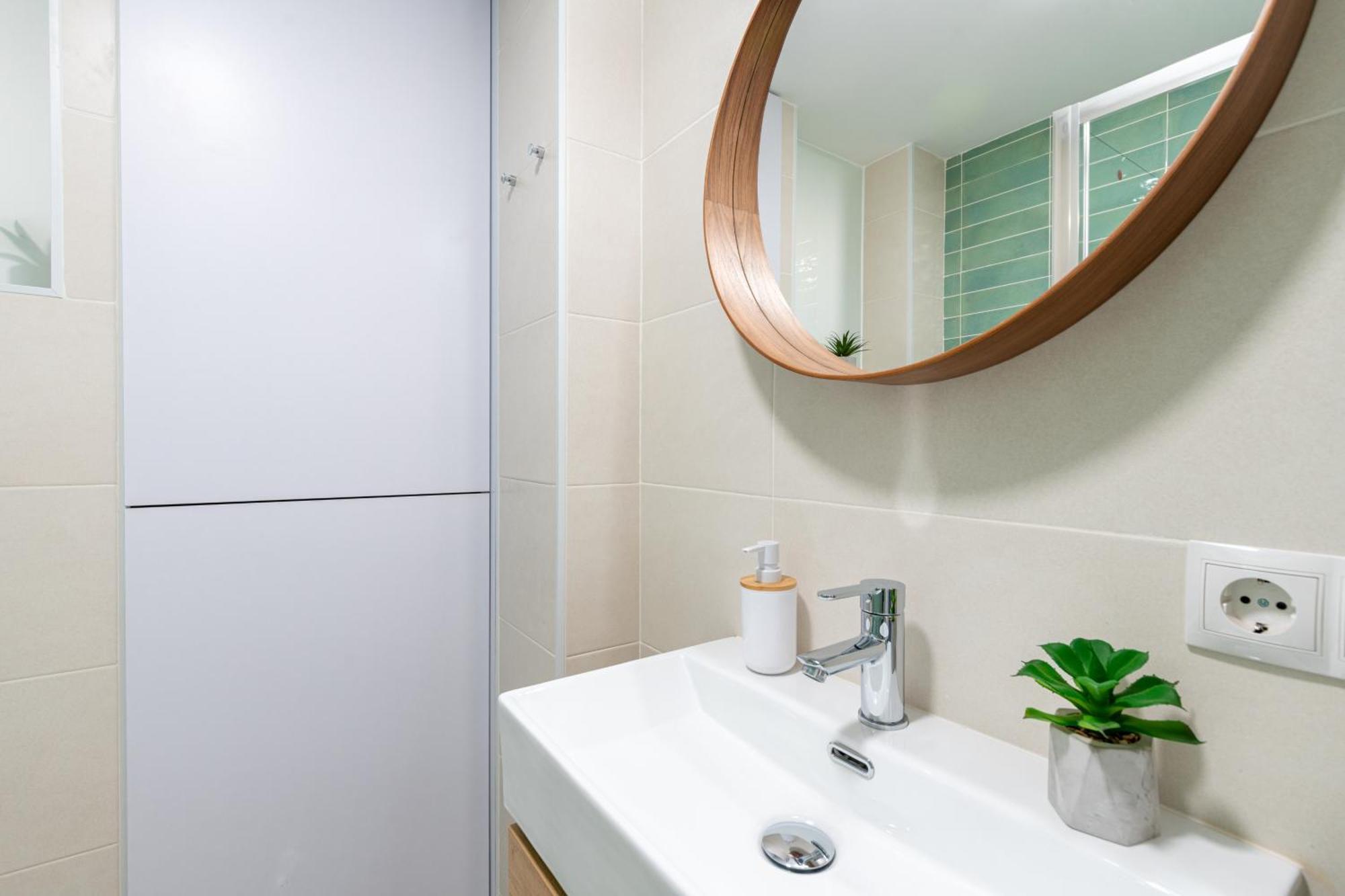 Piso Elegante Y Nuevo De 3 Habitaciones Y 2 Banos Σεβίλλη Εξωτερικό φωτογραφία